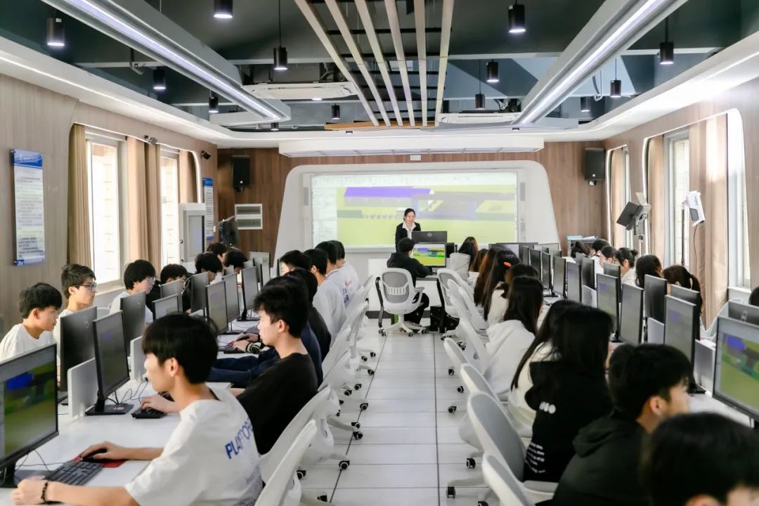 计算机实训室 计算机实训室