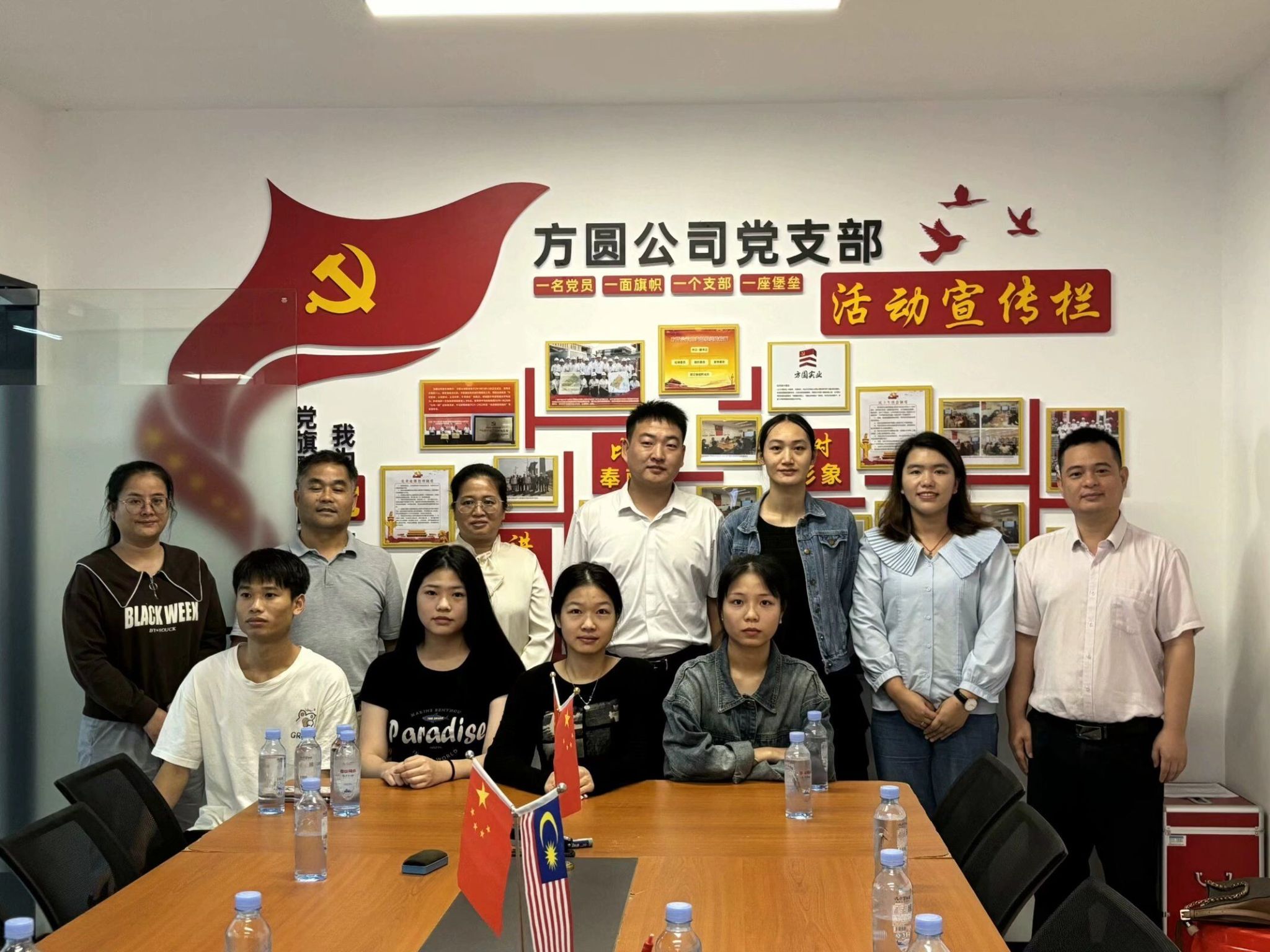 广西西甲经管学院调研组赴中马园区看望实习学生