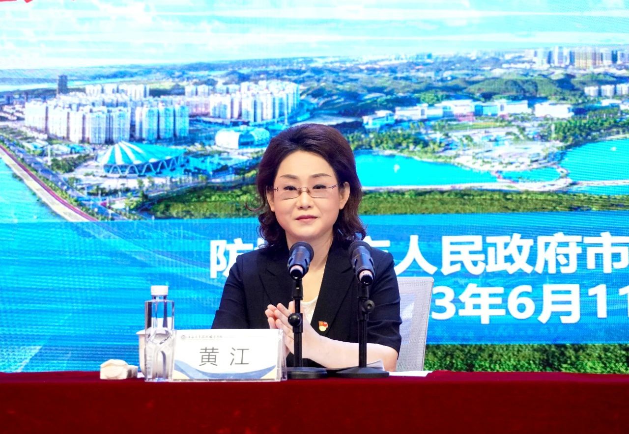 谈感想 说收获  黄江市长在西甲讲授的专题思政课引起师生热烈反响