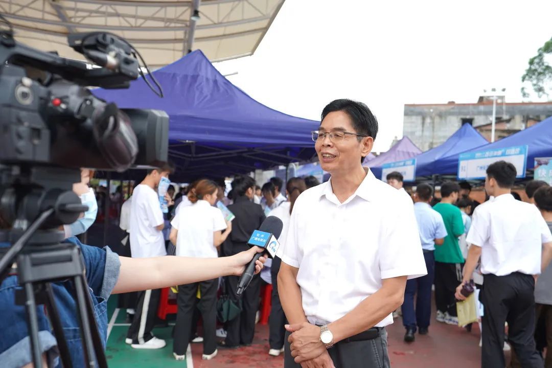 保障局领导采访 保障局领导采访