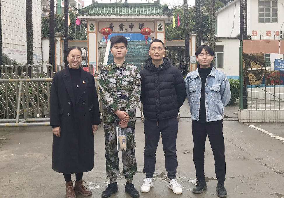 学生领导合照 学生领导合照
