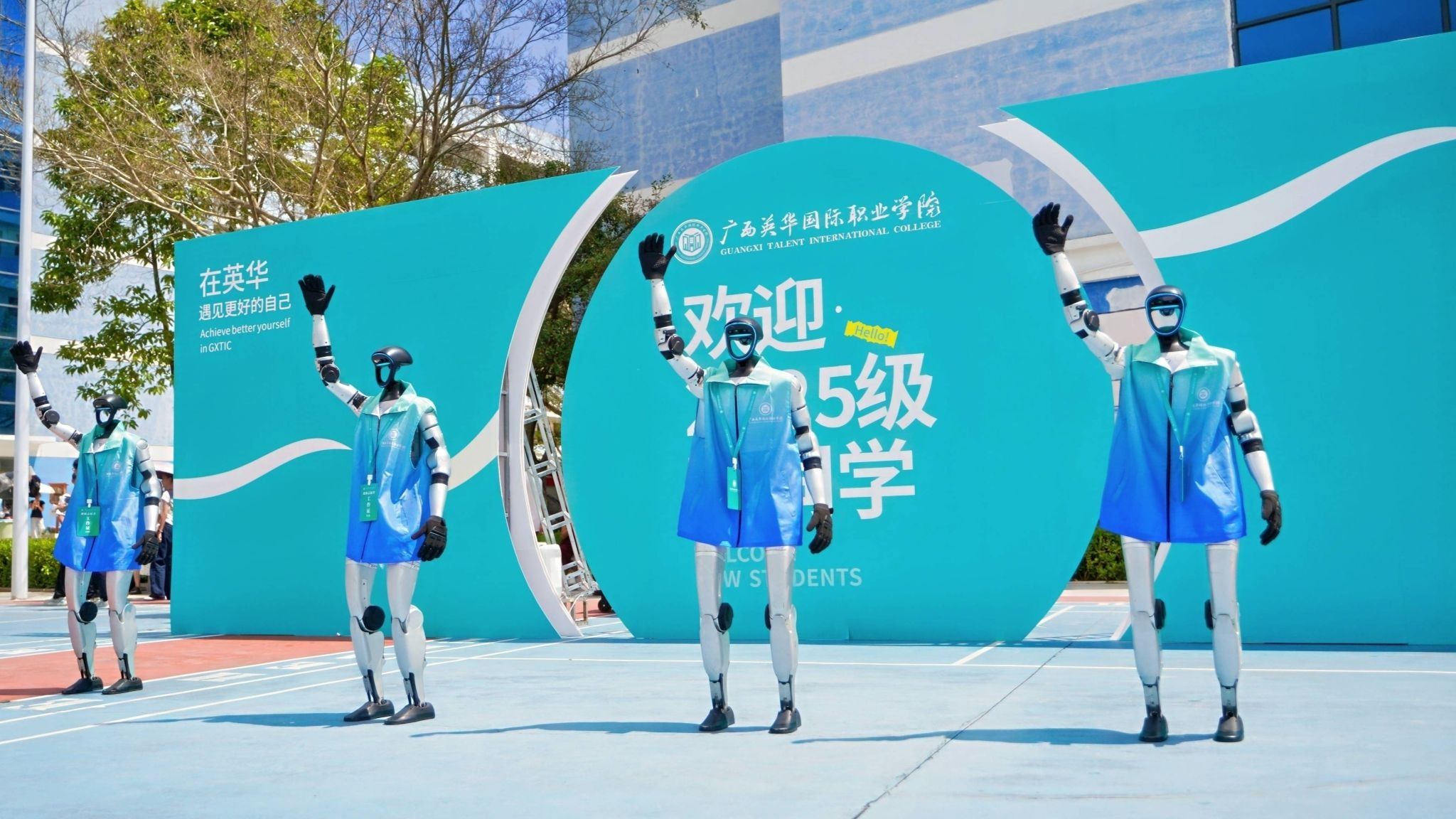 未来我来！直击西甲联赛官网迎新现场！