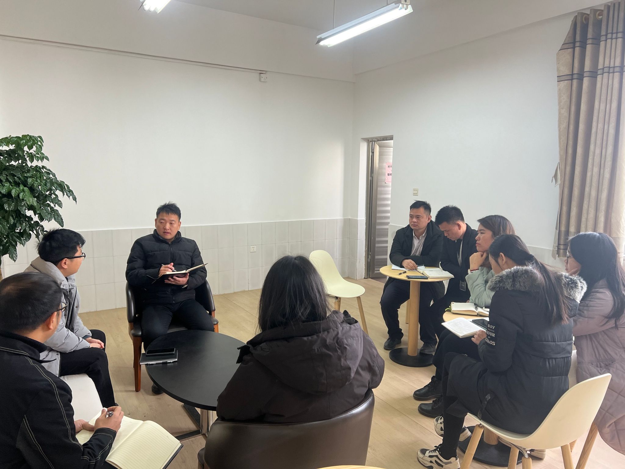 经济与管理学院邀请就业服务中心开展就业工作座谈会